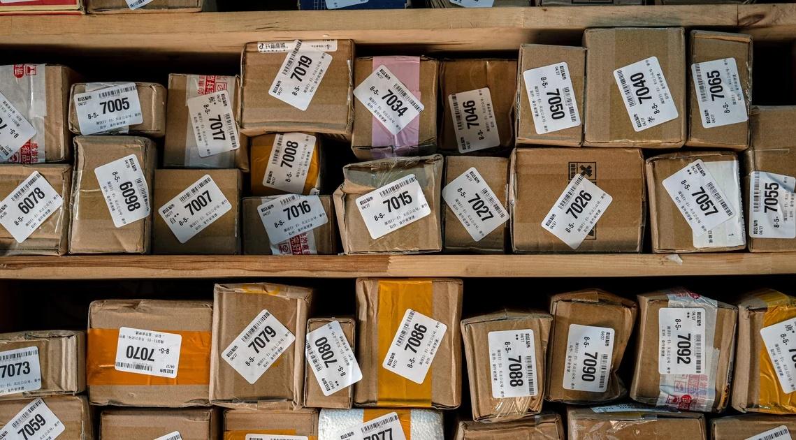 所有價值800美元以下的進口包裹將全面課徵關稅。