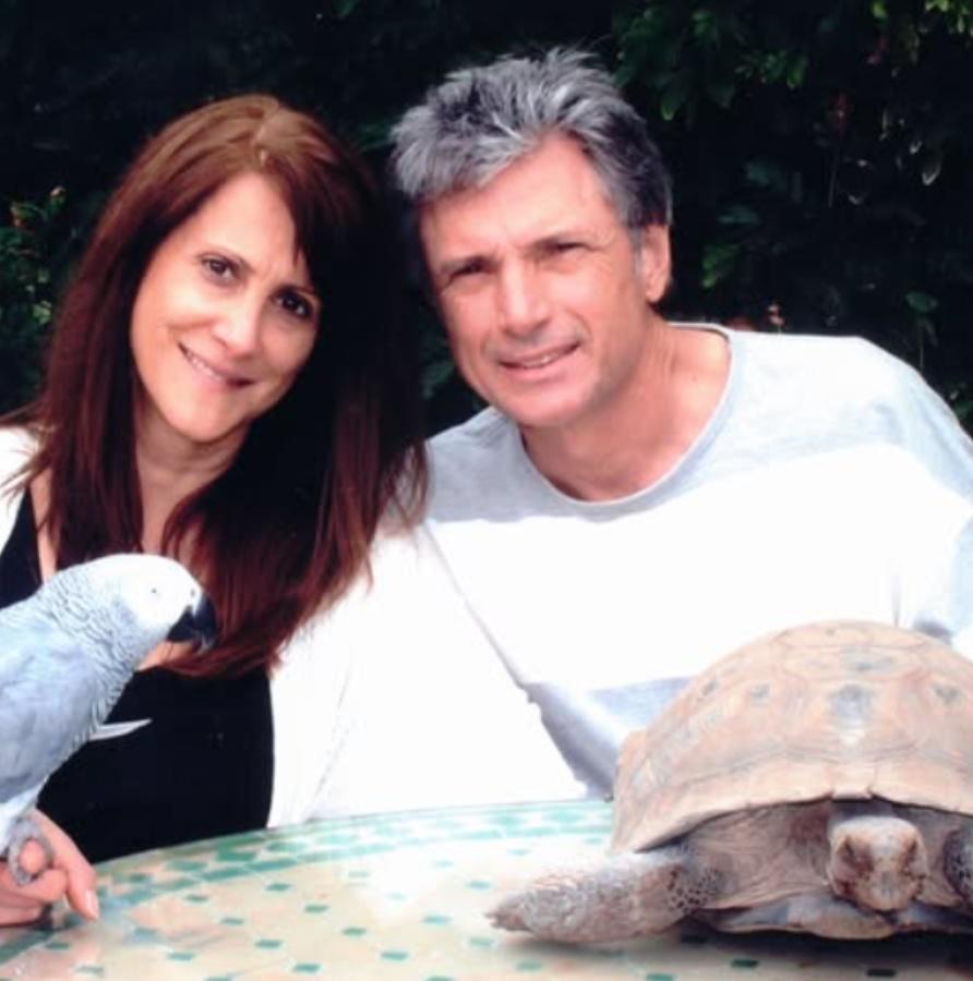 Robin Kaye與丈夫Thomas Deluca。(X)