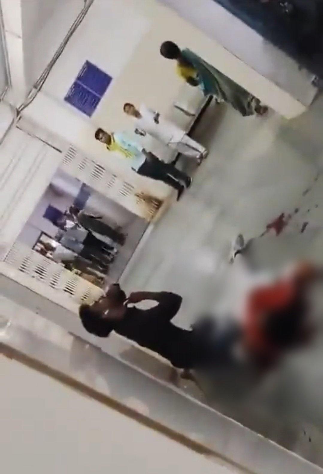 Koshti行凶後企圖自殘未遂,駕車逃離醫院。(X)