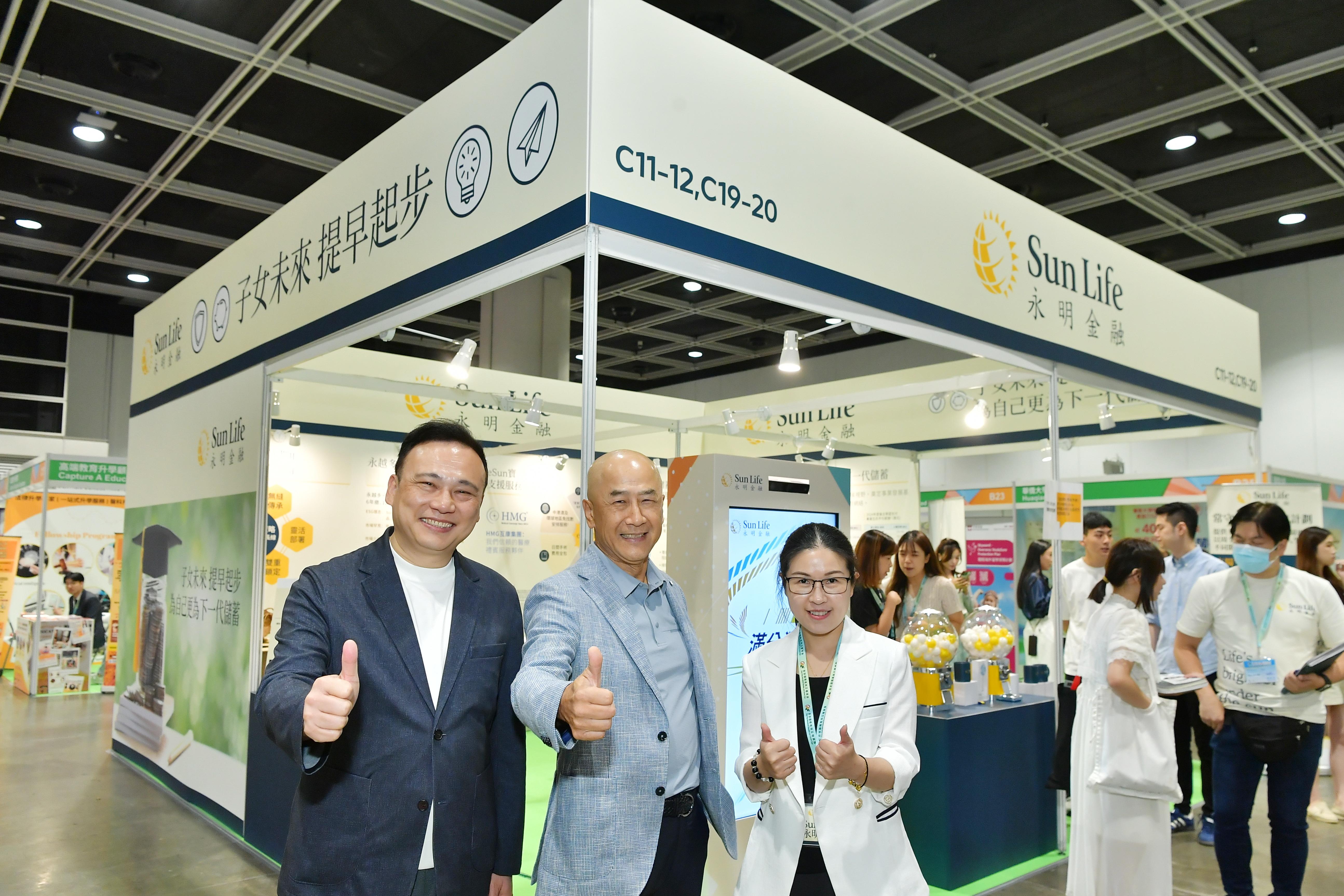 香港永明金融有限公司市場及產品策略傳訊拓展部及Productivity Academy主管李耀文女士,聯同《家庭理財教育學會》會長林昶恆與互康集團創辦人陳建忠先生主持兩場專題講座。