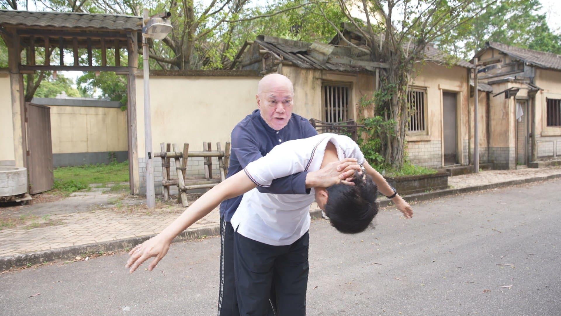 「李小龍猝死之謎」。