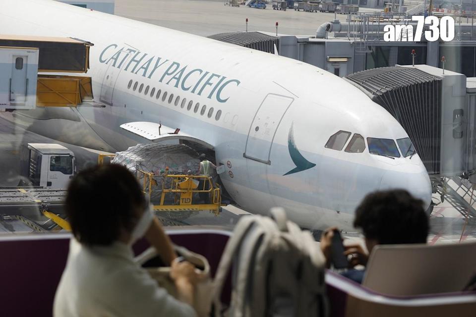 國泰航空一名前客戶服務主任,2008至2009年涉嫌收取偷運人蛇集團的多筆賄款,向集團安排的旅客發登機證,協助他們偷渡到其他國家。他2009年被廉政公署拘捕後棄保潛逃,事隔逾15年昨日回港時落網(資料圖片/林俊源攝)