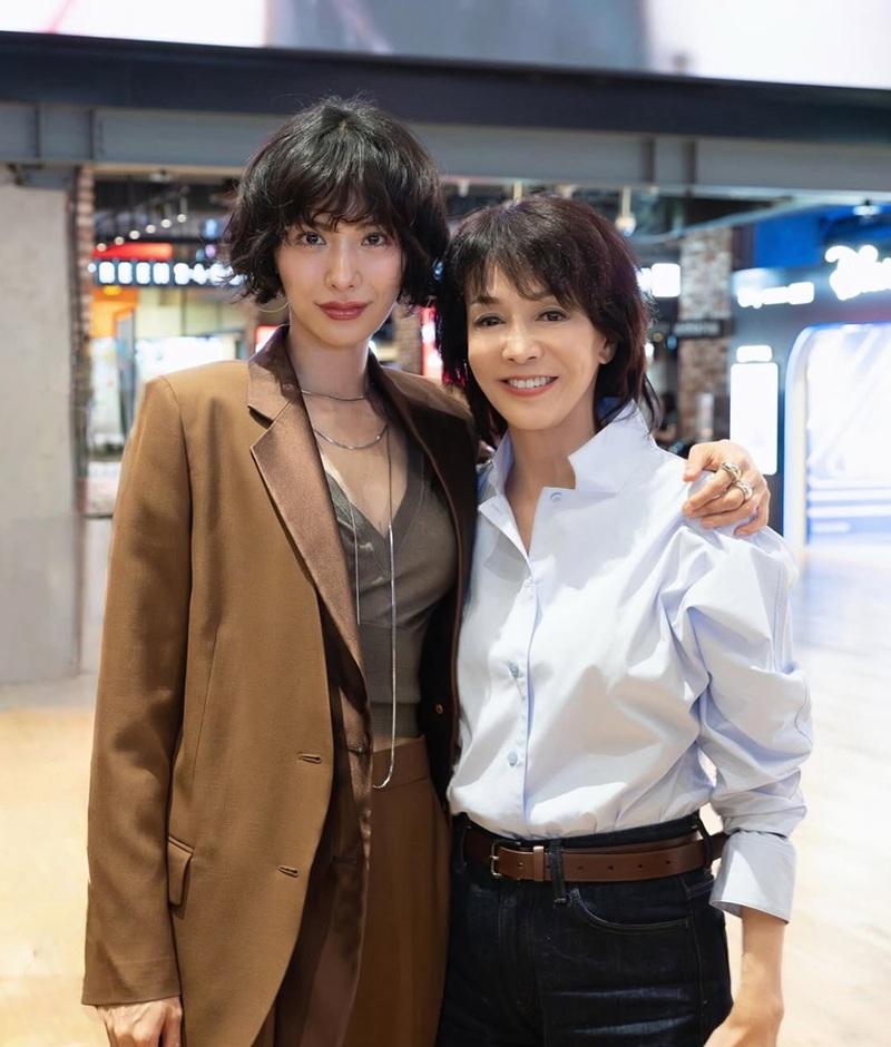 Do姐在《全知讀者視角:滅世預言》記招巧遇Nana。