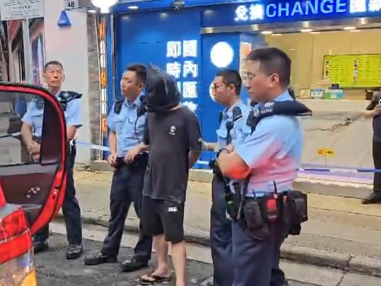 警尖沙咀截毒品快餐車檢2.3萬元太空油等,34歲男司機被捕。(有線新聞截圖)
