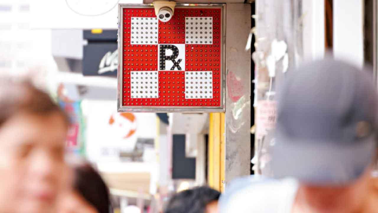 有藥房在未有醫生處方下代客人訂購減肥針。(吳康琦攝)