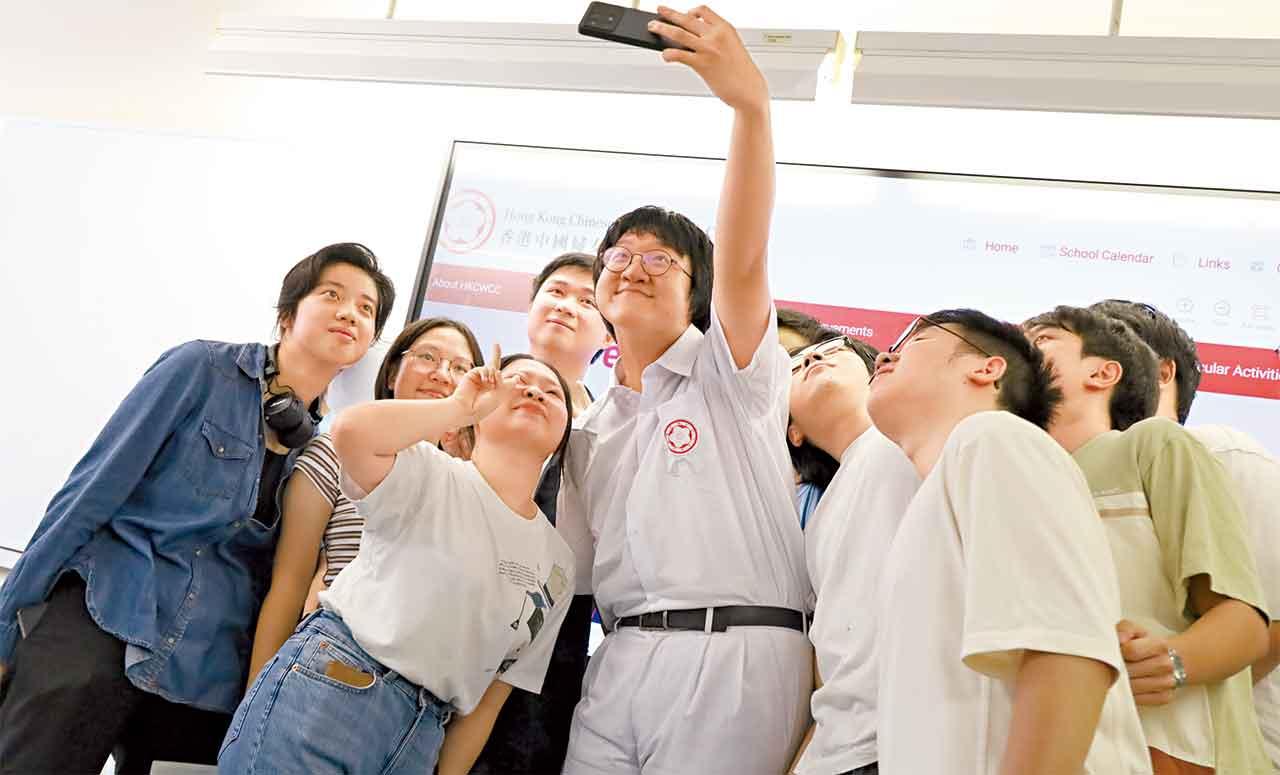 終極狀元王海博不考慮海外或內地升學,盼日後行醫貢獻力量。