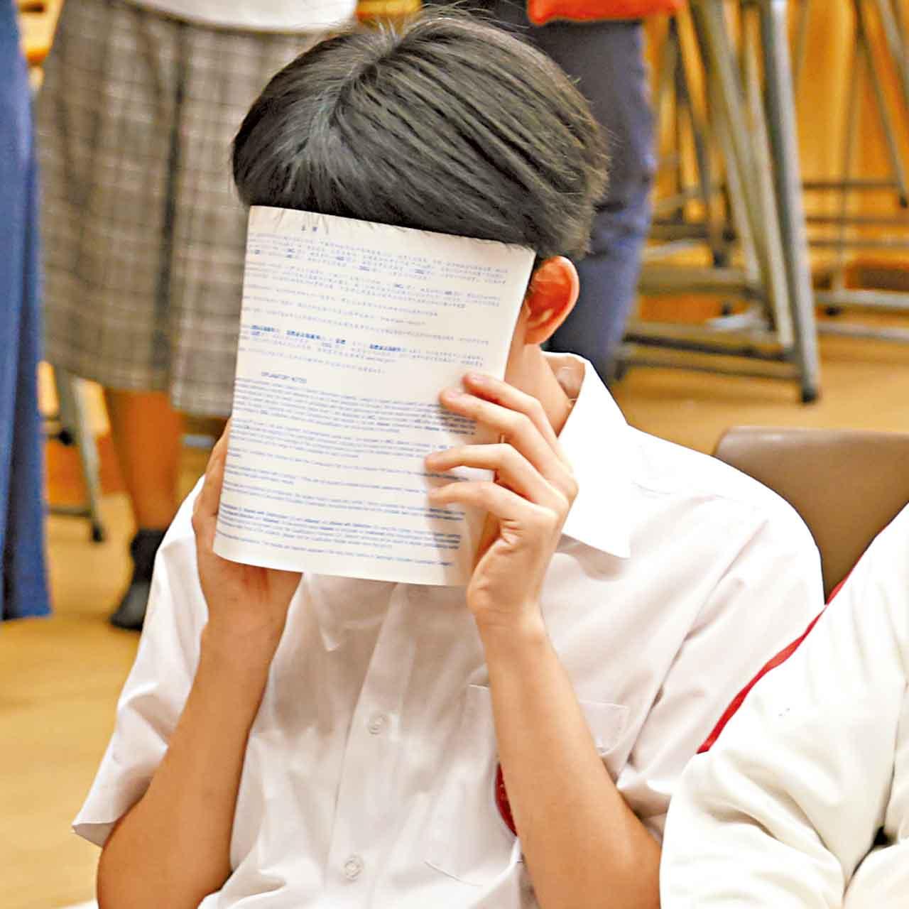 今年約1.6萬名日校生成績達大學門檻