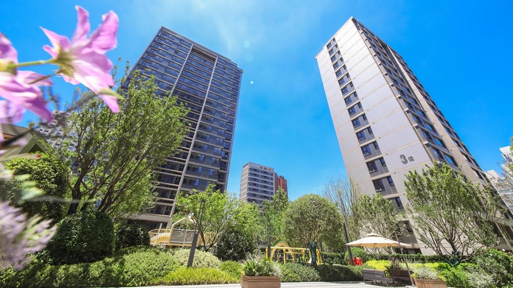 上海地標高級住宅項目「天匯璽」於今年7月陸續交付。(新世界提供)