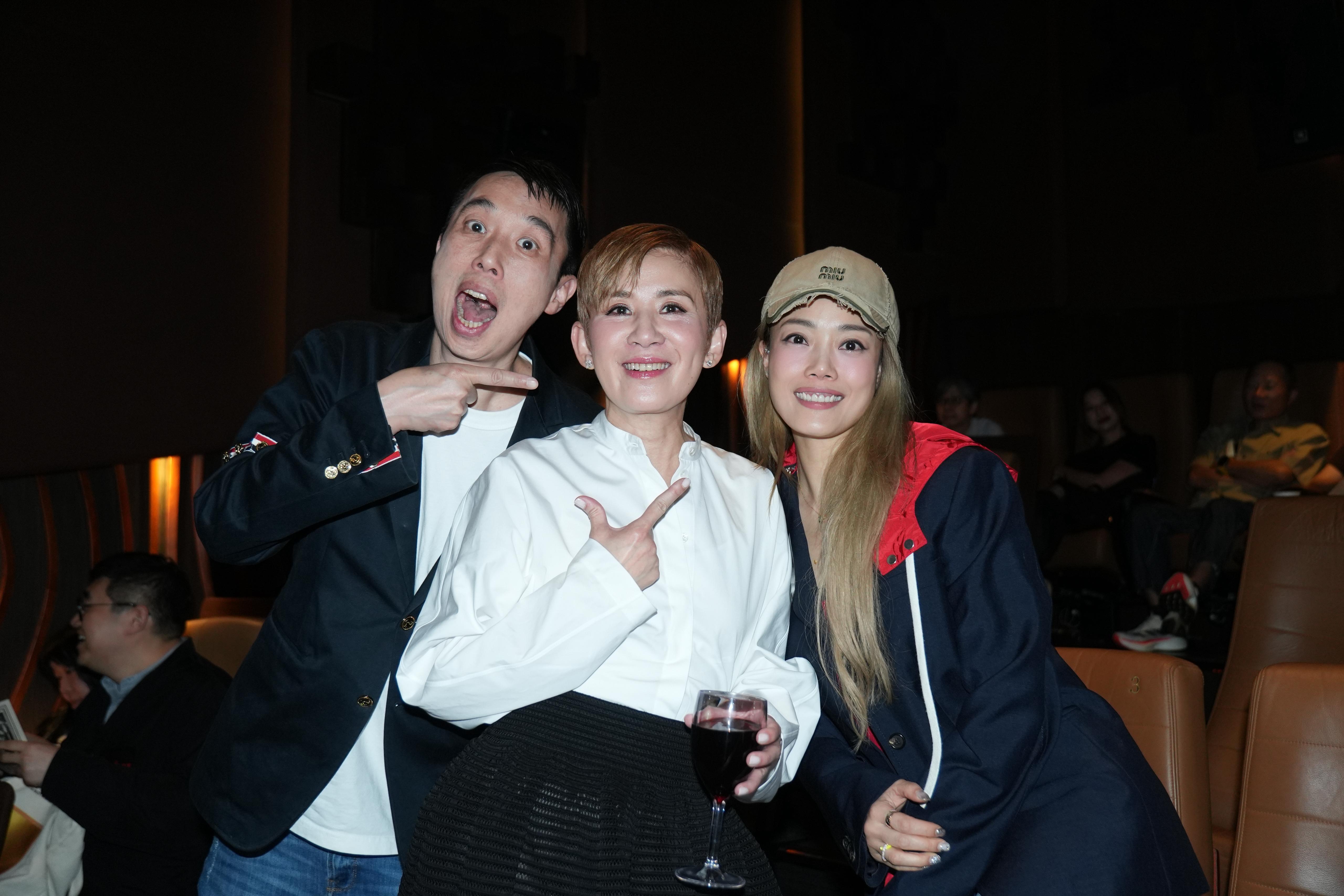 Alex Fung、吳君如、容祖兒合照。