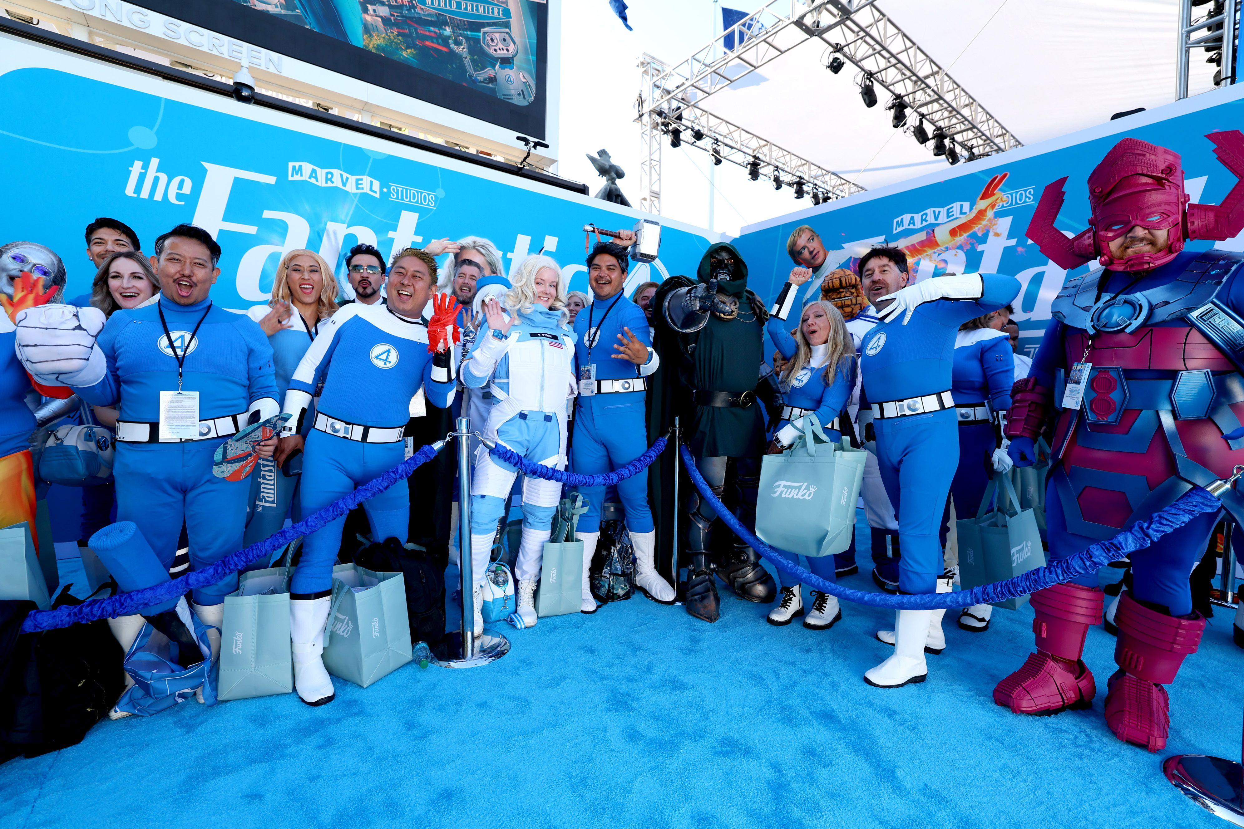 逾百影迷cosplay殺到《神奇4俠:英雄第一步》世界首映禮。