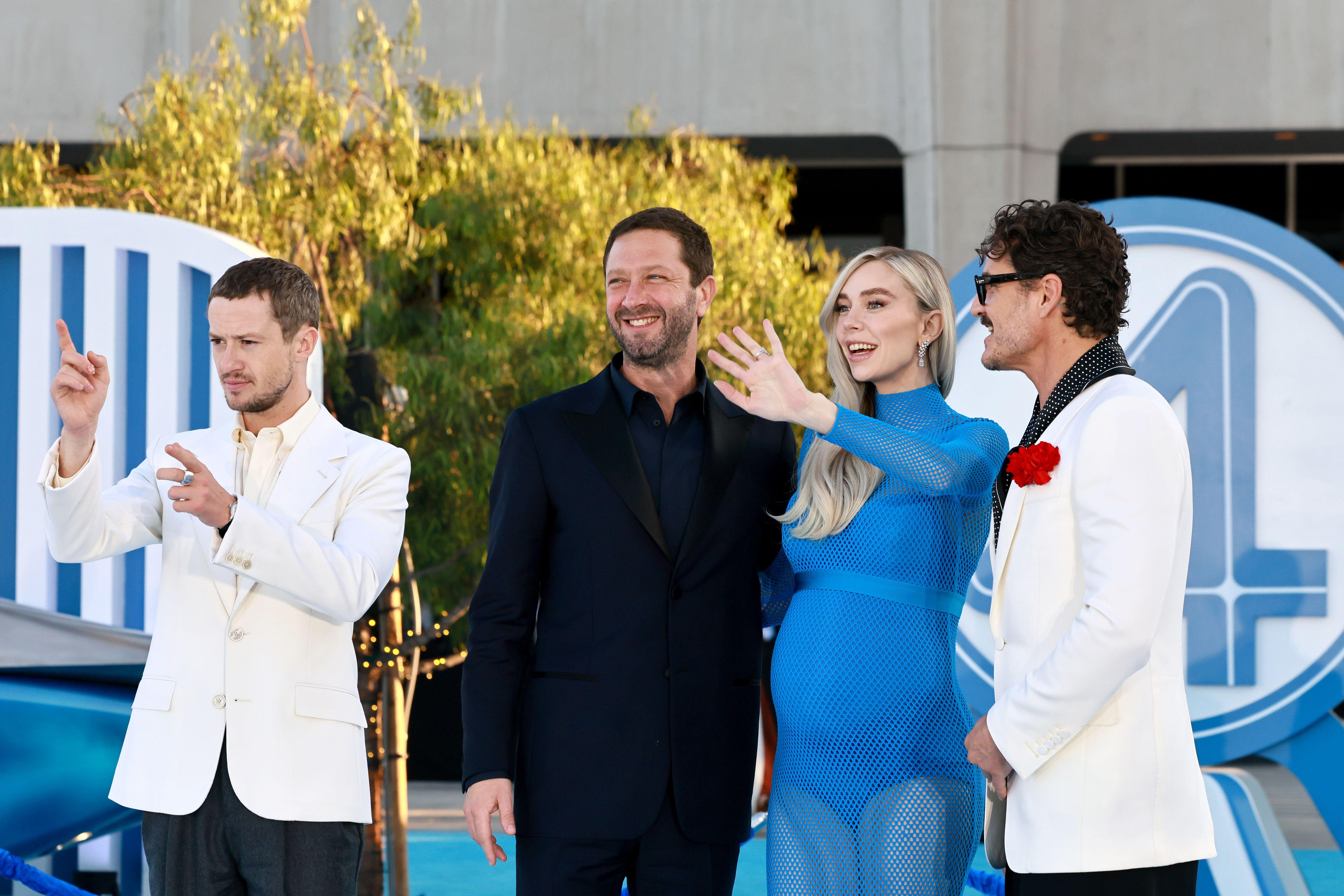 佩德羅帕斯卡、雲妮莎卻比、祖瑟昆恩、艾邦摩斯巴拉赫四主角再合體,《神奇4俠:英雄第一步》(The Fantastic Four: First Steps),出席洛杉磯舉行的世界首映。