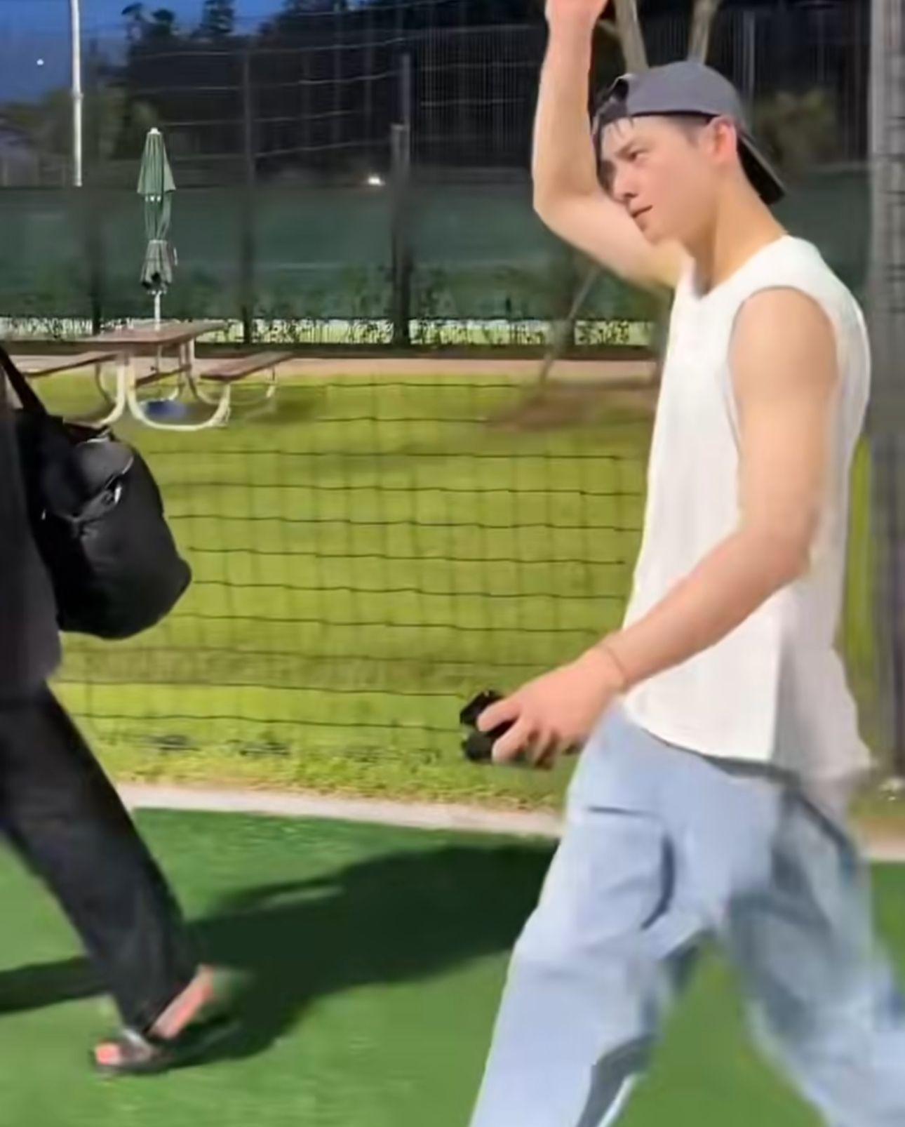 車銀優將於本月28日入伍當兵。