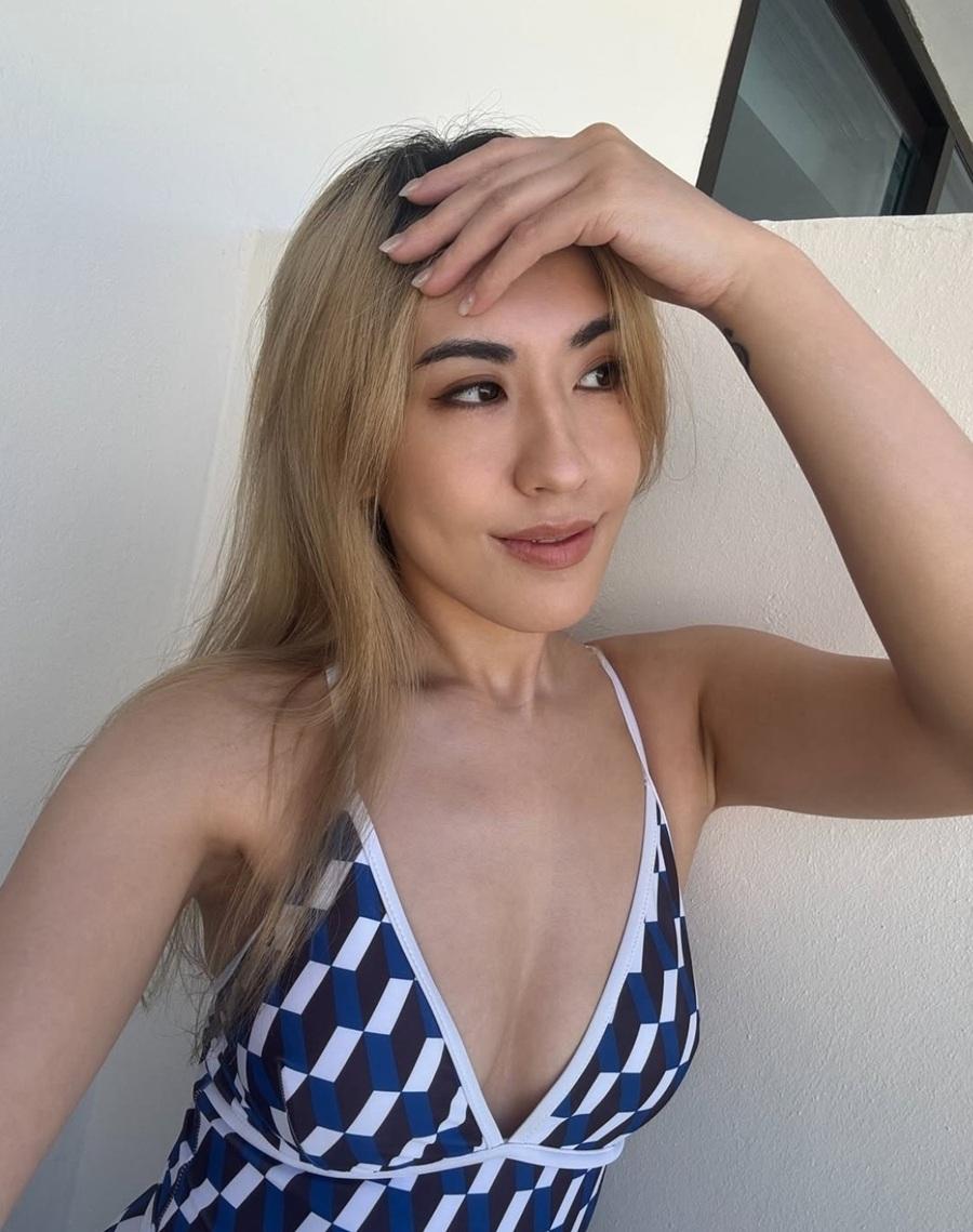 JUDE仲係好年輕,絕對是少女味濃的媽媽。