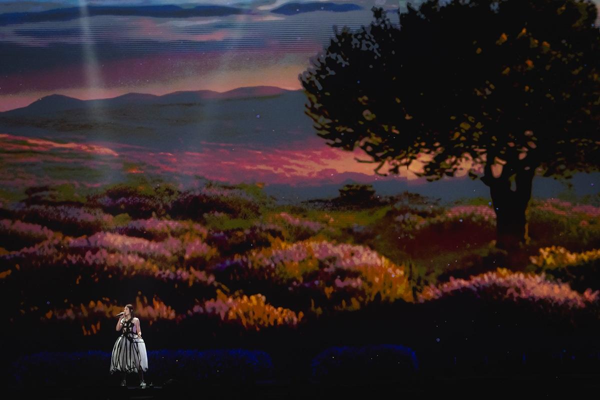 陳慧琳演唱會| 粉紅軒公唱《風花雪》 讚嘆Kelly:點解一條紋都冇