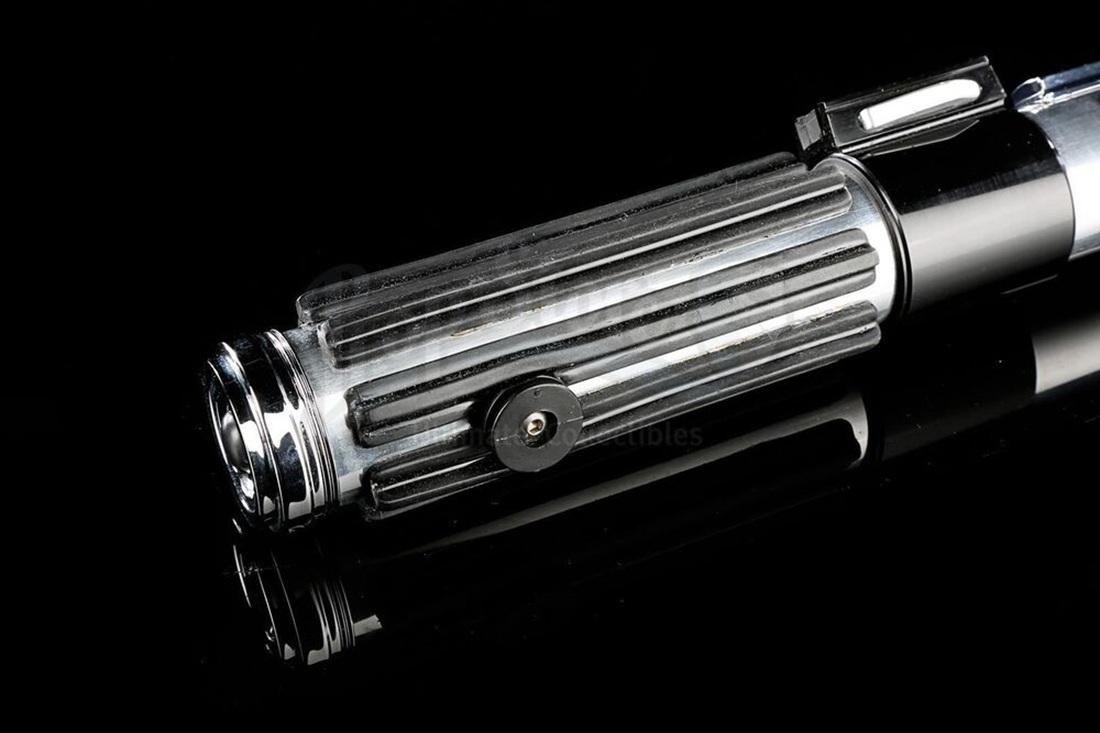 《星球大戰》黑武士「光劍」拍賣 估價高達2,000萬港元