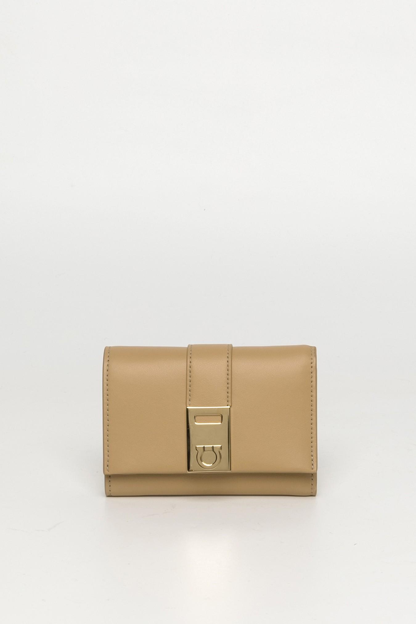 SALVATORE FERRAGAMO手提包 原價:$5,950 折上折:$2,901