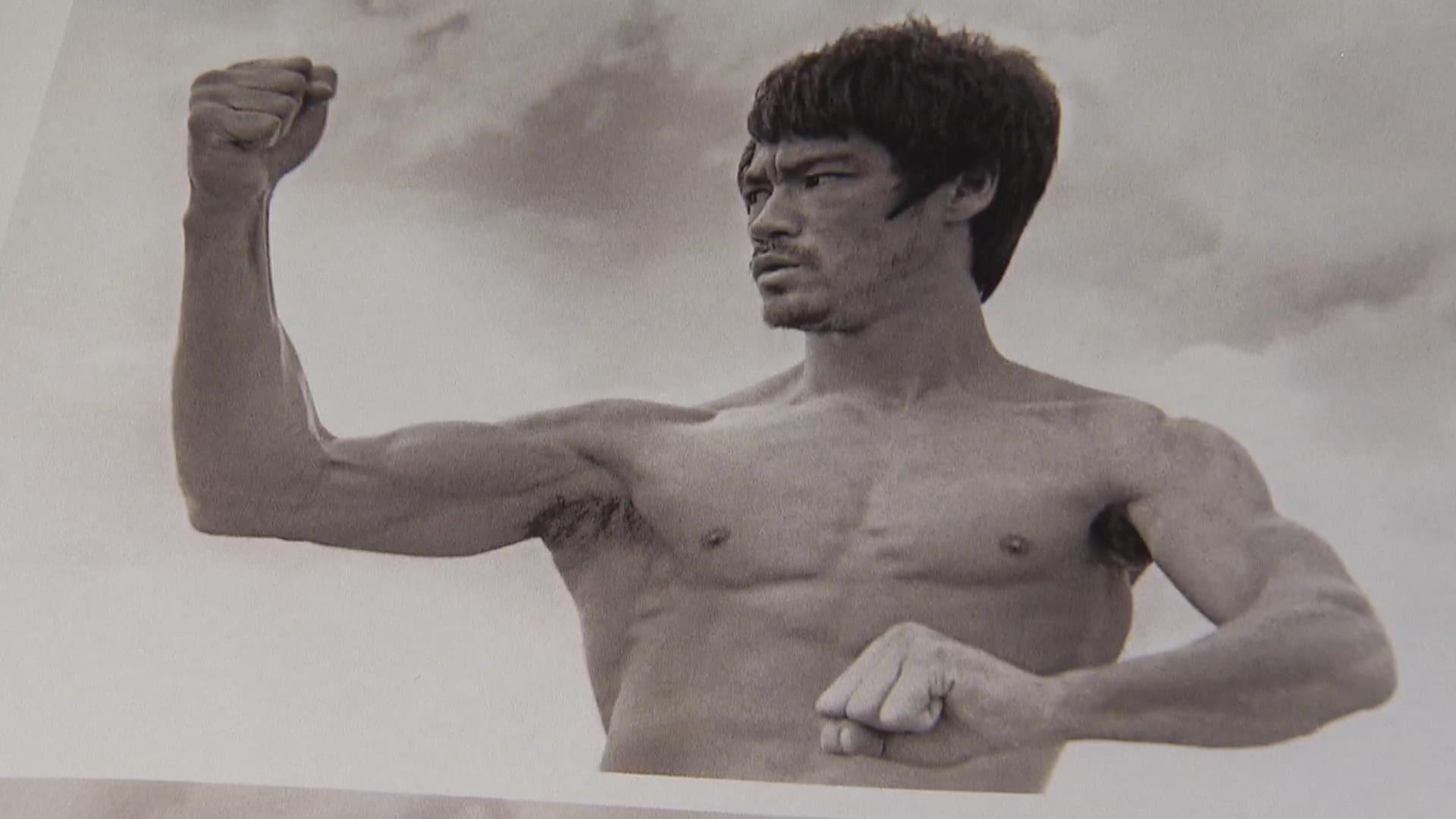 傳奇巨星李小龍逝世52周年,他正是在1973年7月20日深夜猝死、終年32歲,事件轟動全城。