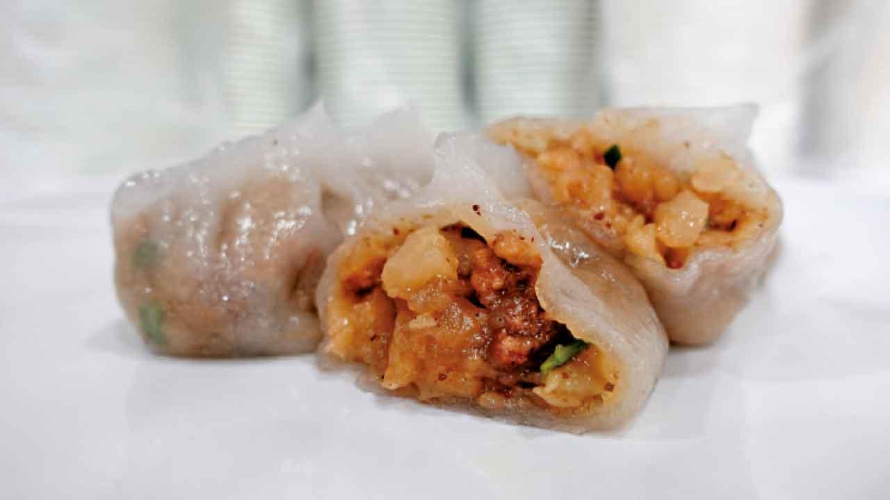 粉果餡集沙葛、花生、豬肉、韭菜等,鹹香惹味。($6/2件起計)