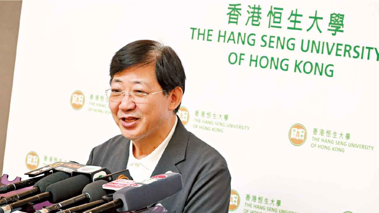 恒大校長何順文