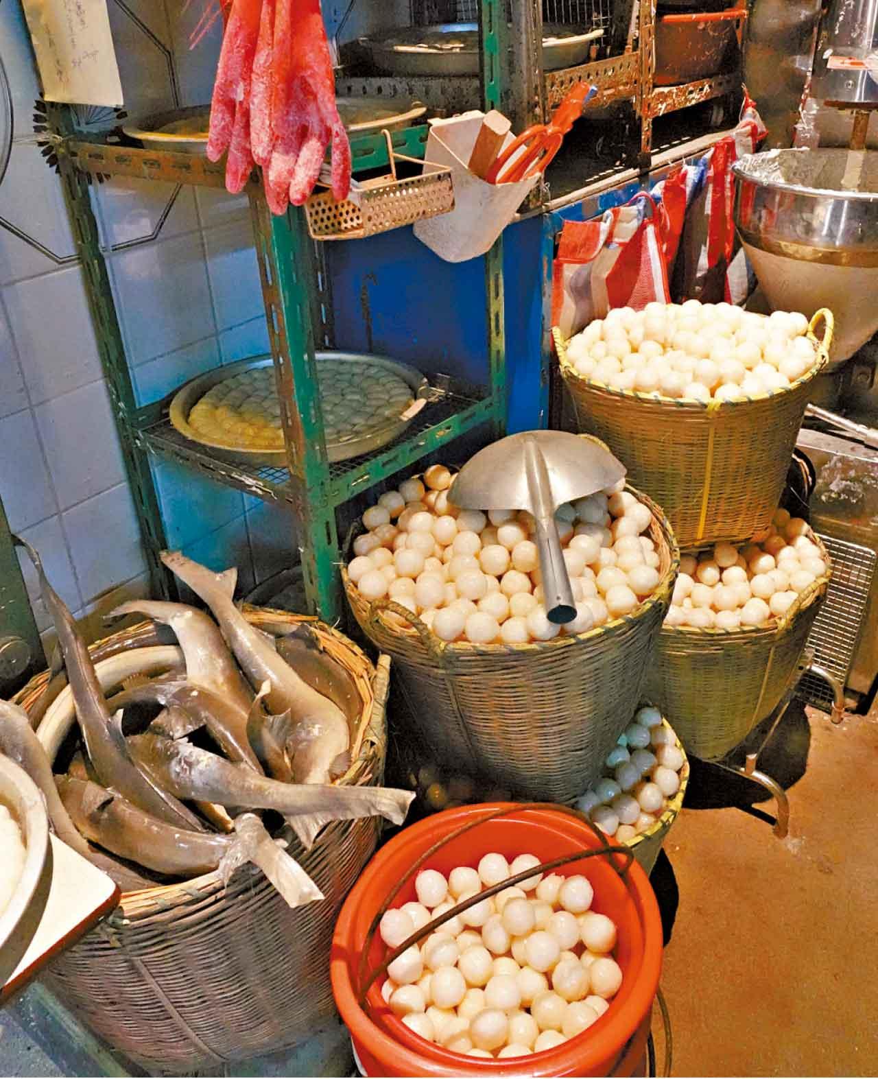 魚蛋工場場景還原度極高。