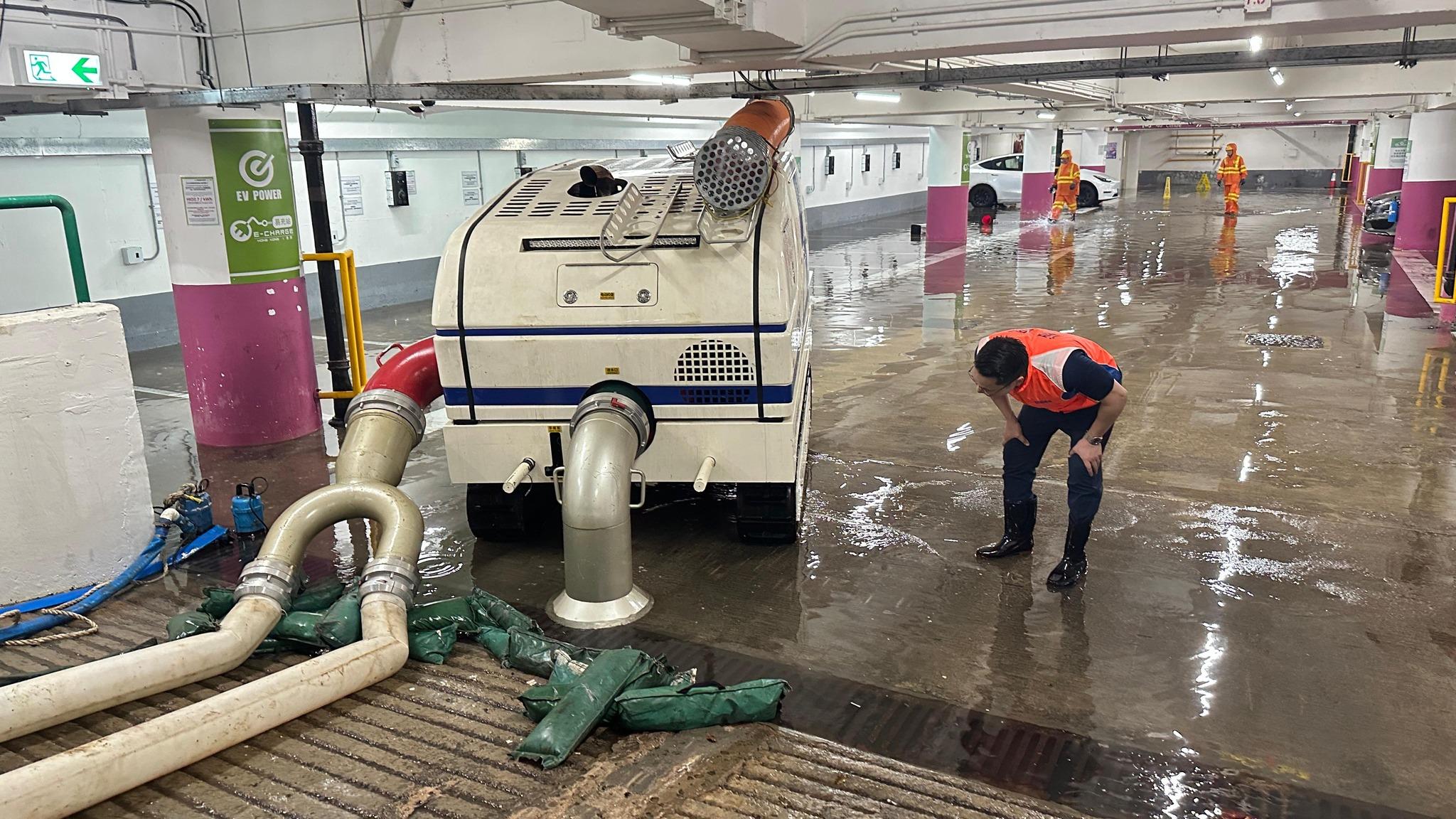 梁熙表示今早曾到柴灣環翠停車場視察。(梁熙FB)