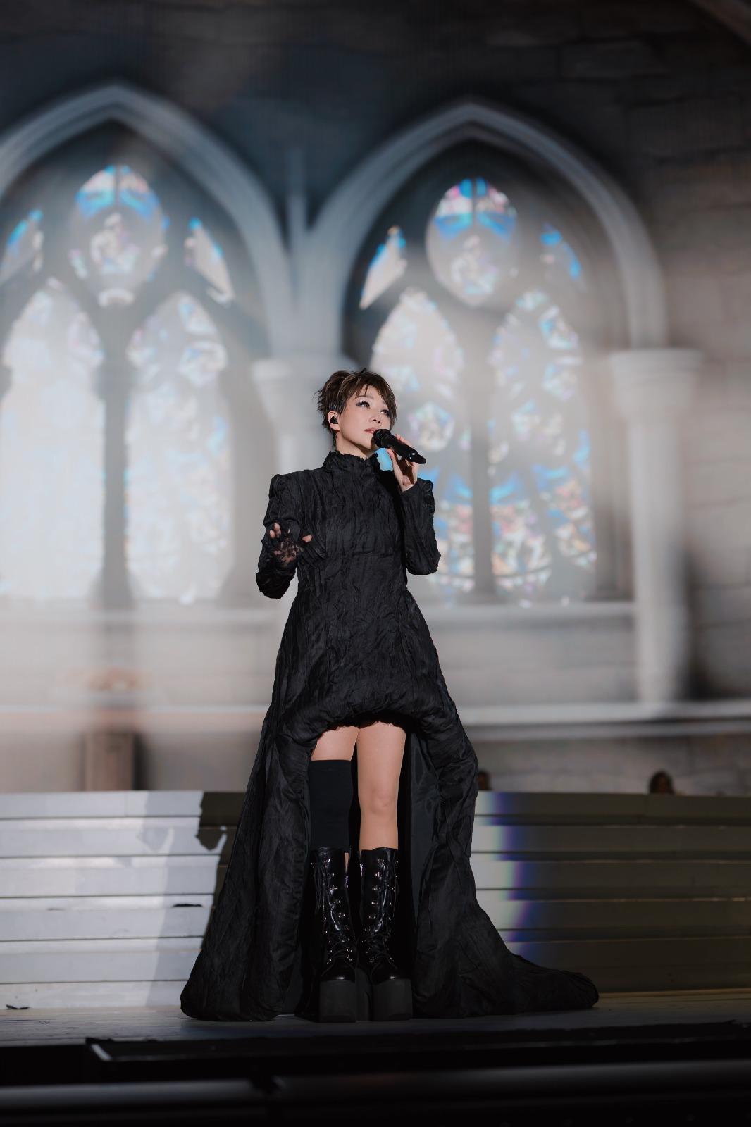 林憶蓮的2025年巡迴演唱會《迴響 Resonance》上周末在上海體育場開唱。