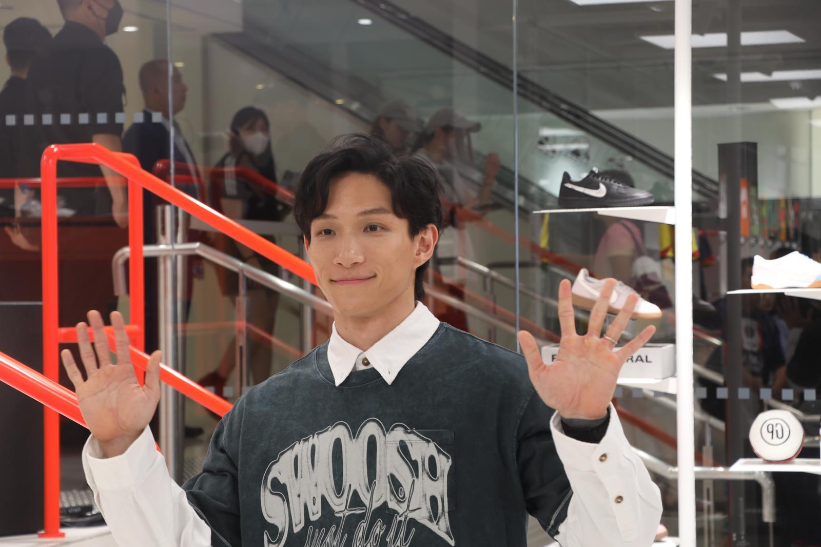Bboy Think(曾子驊)現身尖沙咀出席品牌店開幕活動。