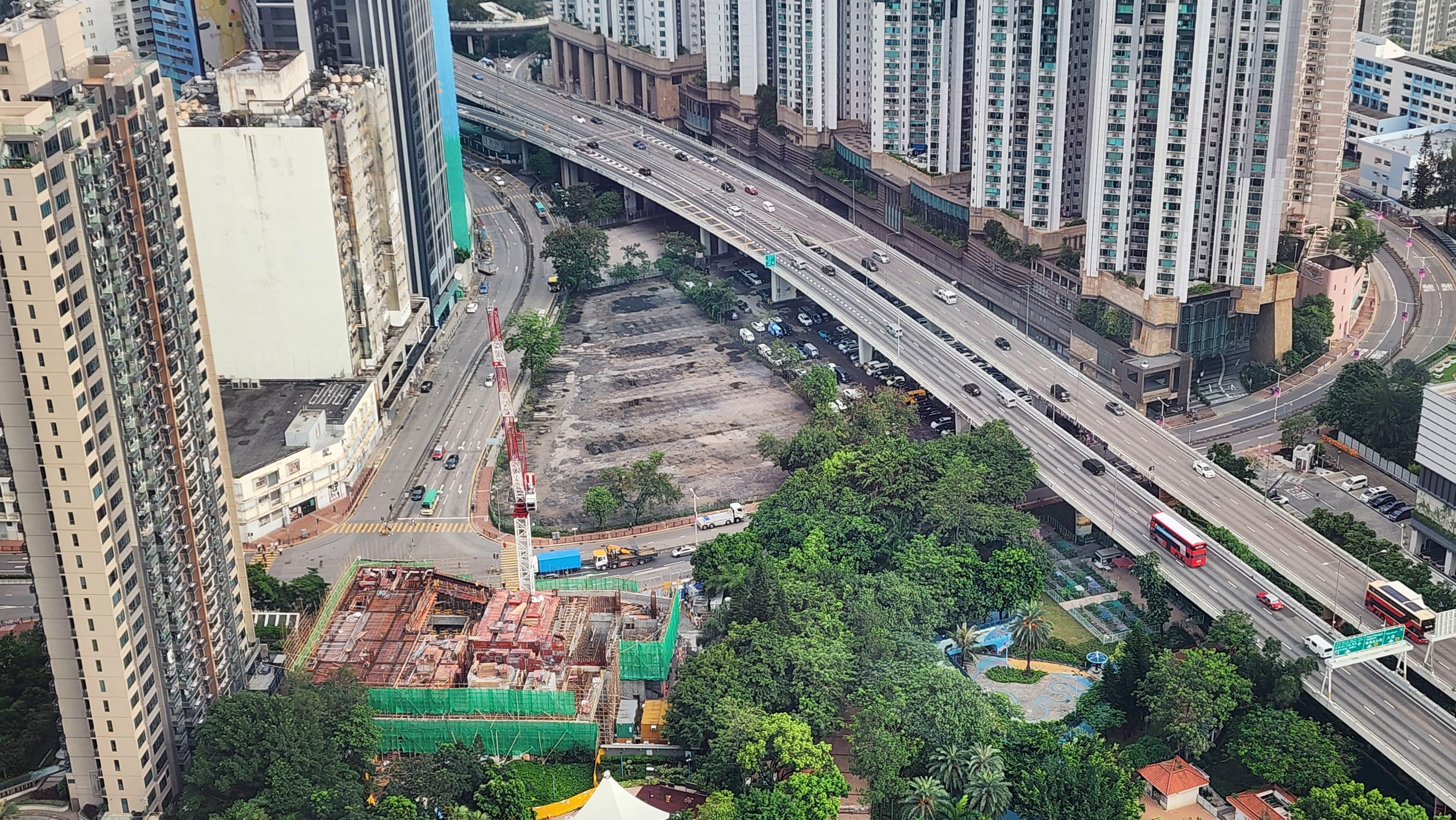 發展局公布本季賣地計劃,推出一幅荃灣永順街及德士古道交界的住宅用地招標