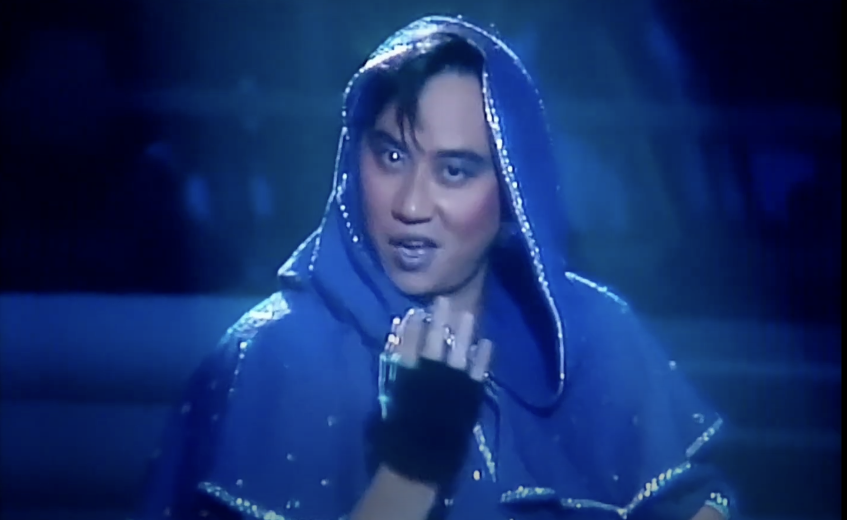 羅浩楷是扮嘢能手,曾扮梅艷芳大展所長。