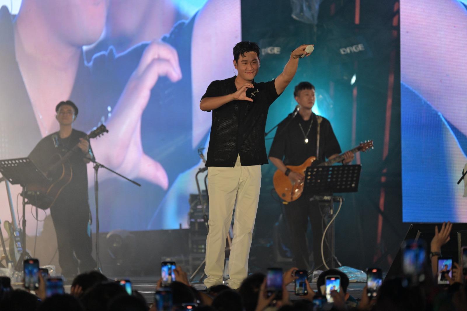 周興哲宣布,9月進軍紅館舉行個唱。