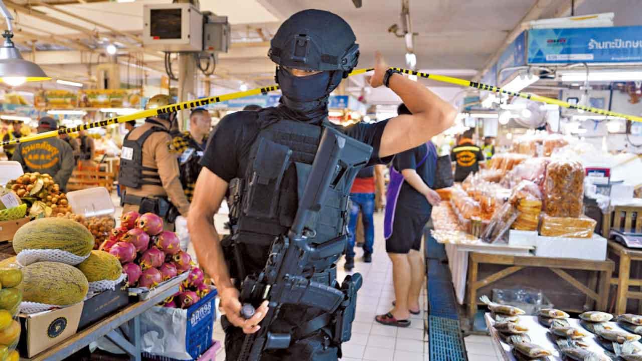 曼谷槍擊 槍擊現場為一個傳統市場