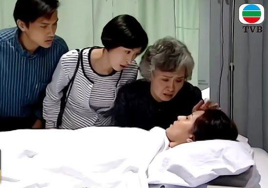 雪妮與周海媚在《天地豪情》演苦命母女。