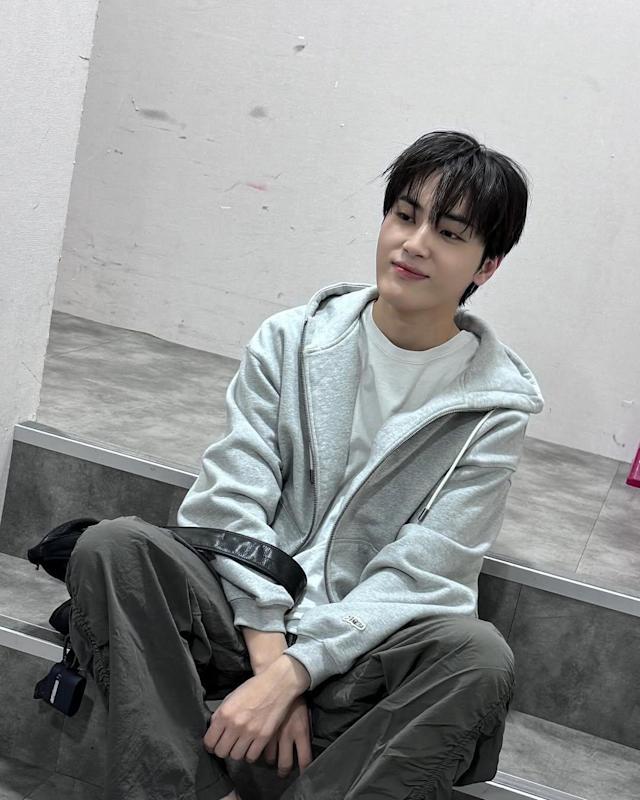 周鶴年已被事務所解約及踢出組合。