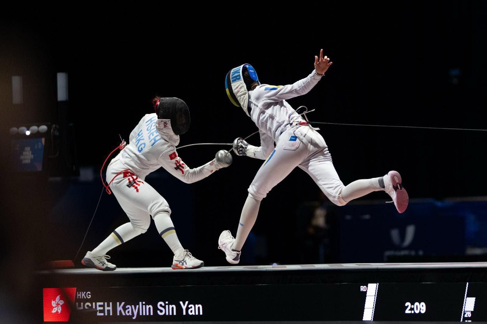 佘繕妡成功衛冕女子重劍奪港隊首金。(世大運官網)