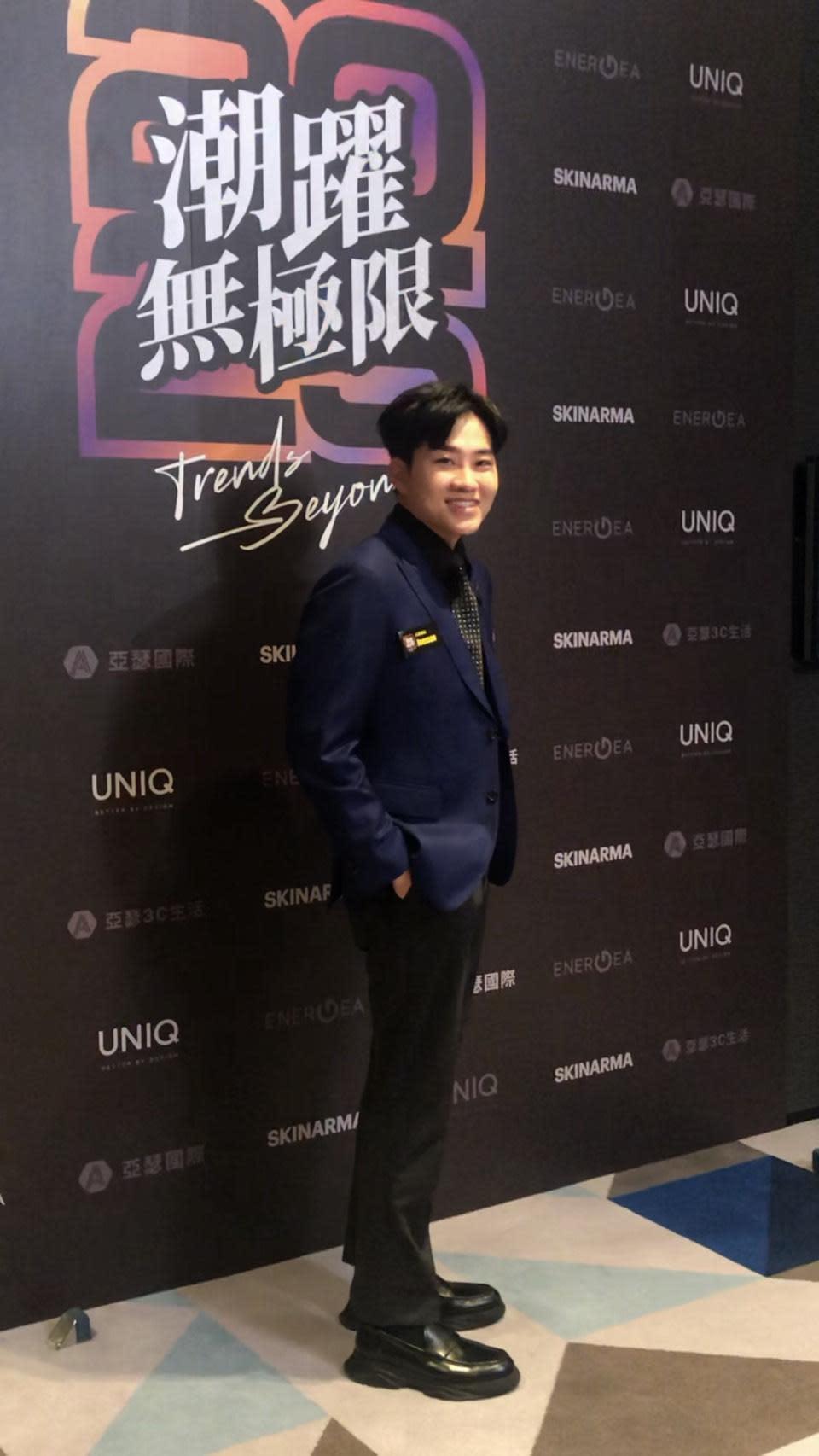 被問是否交了新女友?Joeman一度無法招架,直呼對方「就是跟我一起去(出遊)的人!」(圖/中天新聞網)