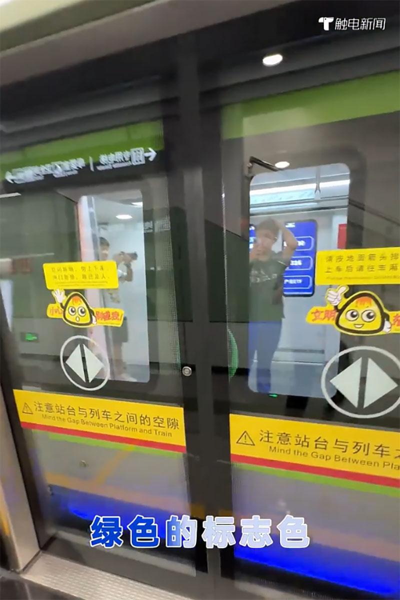 廣州地鐵12號線通車,有鐵路迷專誠改歌詞慶祝。(《觸電傳媒》截圖)