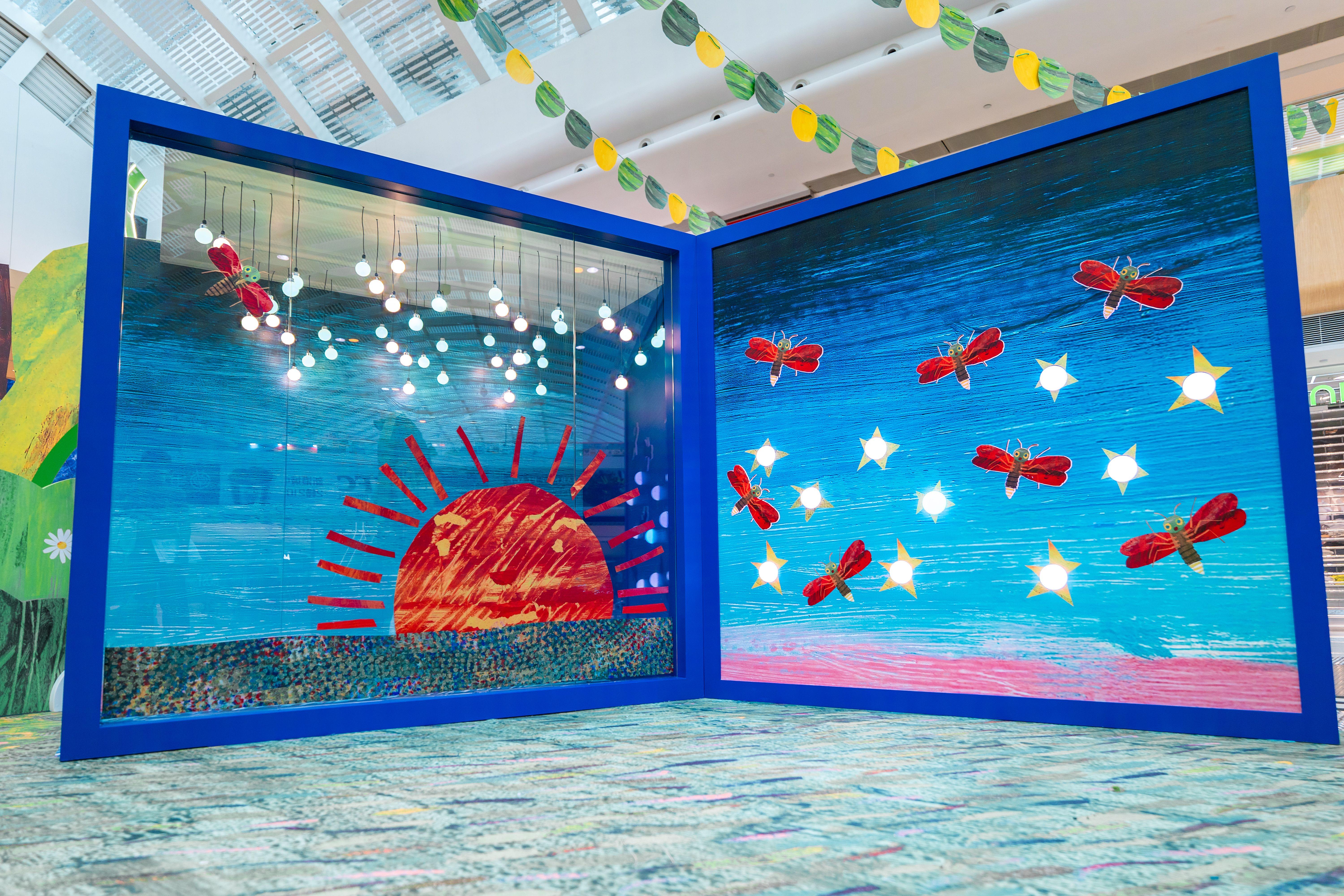 沉浸式的半透明房間打造出星光熠熠的神秘螢火蟲夜空