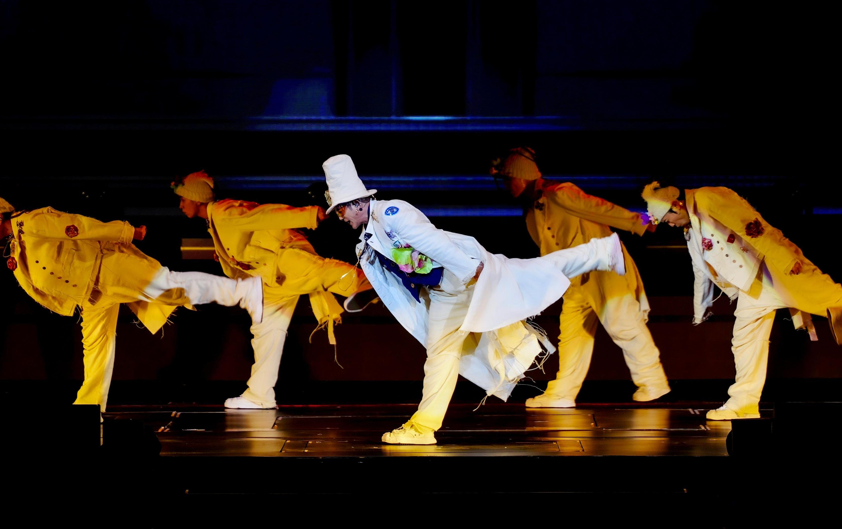 郭富城(城城)於澳門舉行兩場「夢幻舞林演唱會」壓軸篇,真情剖指舞蹈是自己的根,故仍堅持跳唱難度高快歌。