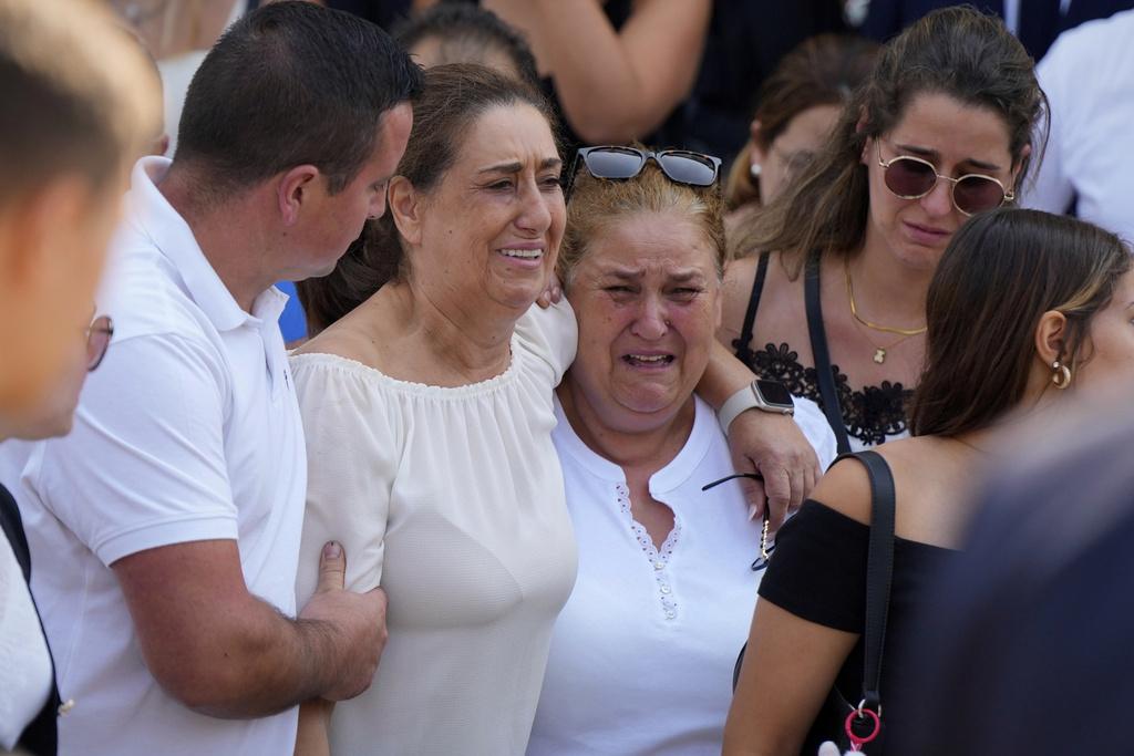 祖達(Diogo Jota) 及其胞弟安迪施華(Andre Silva)在西班牙車禍去世,早前舉行葬禮。(美聯社)