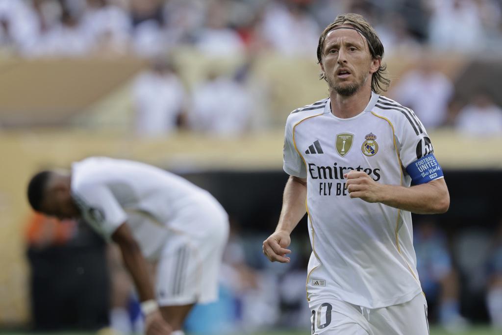 莫迪歷離開皇馬後,其10號球衣料會交到麥巴比手上。(資料圖片)