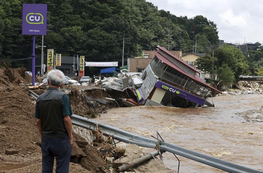南韓5天暴雨釀17死11失蹤