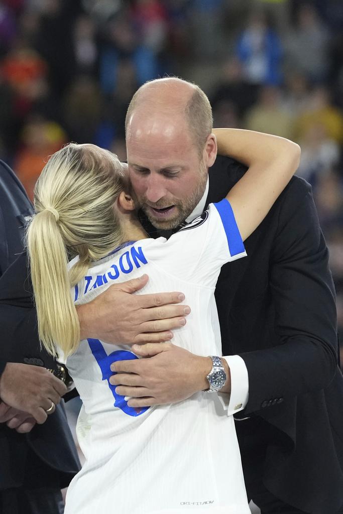 威廉臣(Leah Williamson)場外收入理想。(美聯社)