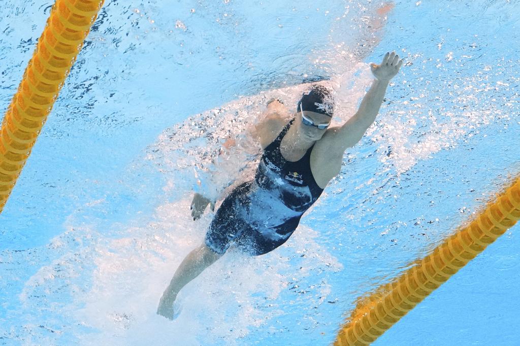 加拿大泳手麥堅杜舒(Summer McIntosh)獨取兩金。(美聯社)