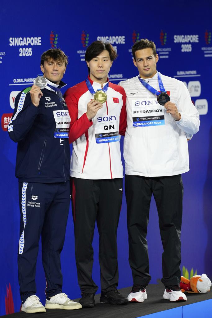 覃海洋在男子100米蛙泳封王,奪得中國隊在今屆游泳世錦賽的首面游泳金牌。(美聯社)