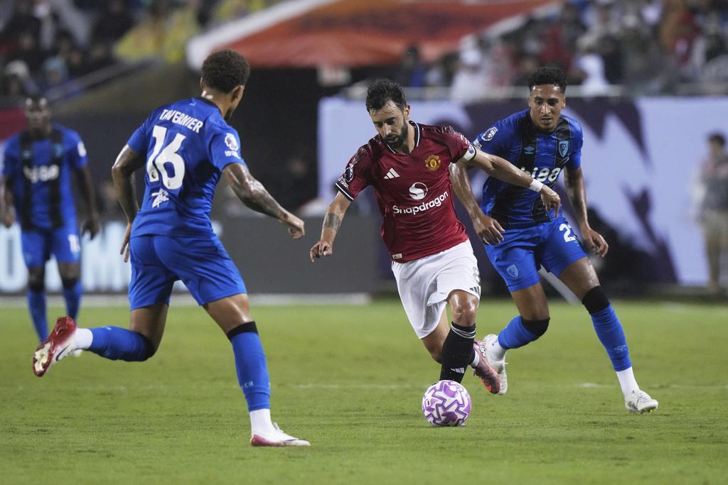 曼聯4:1贏般尼茅夫。(美聯社)