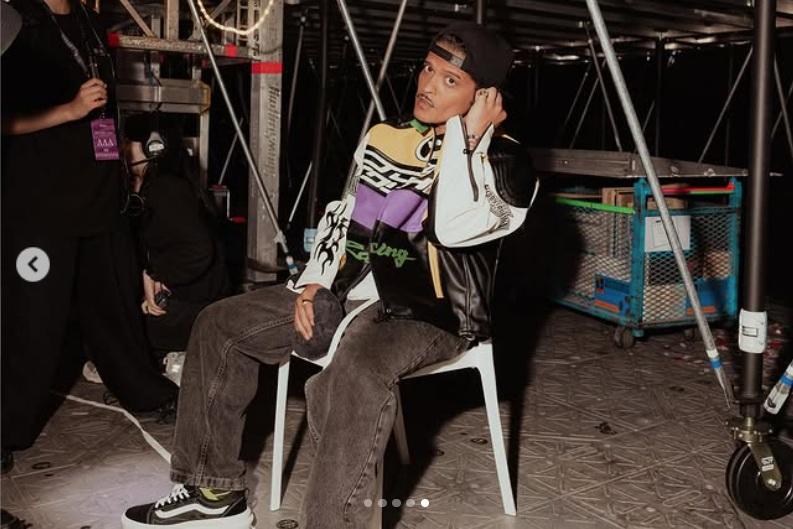 Bruno Mars一年償還了 3.9億賭債。