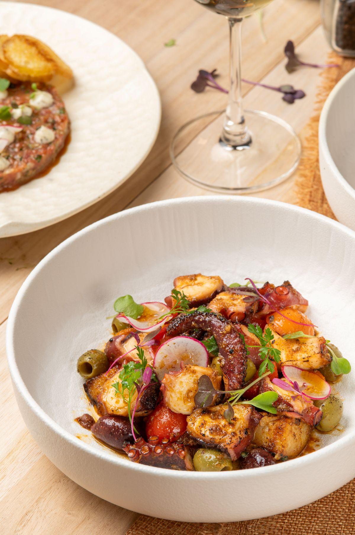 西班牙風味烤八爪魚$168