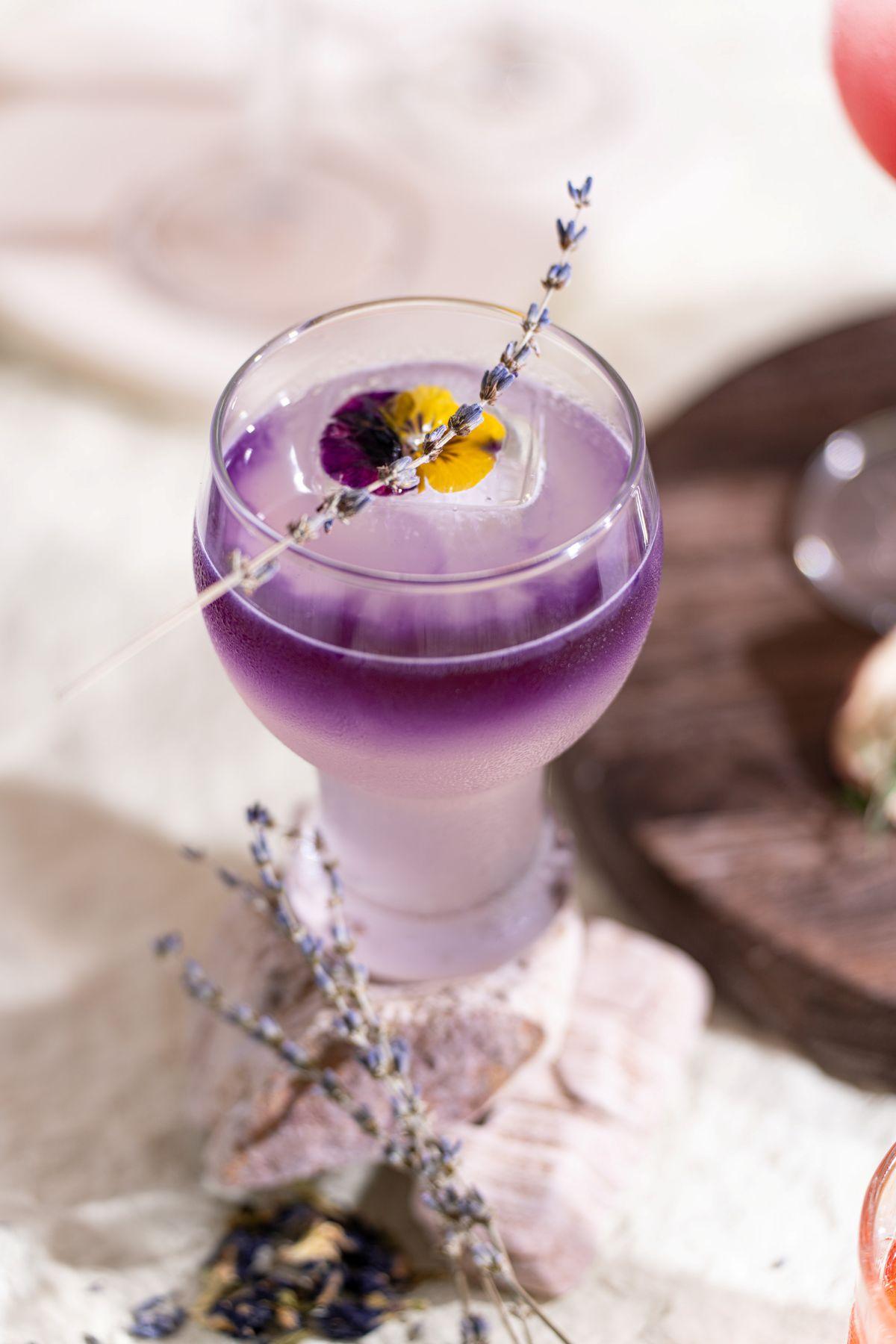 「紫迷花園」雞尾酒