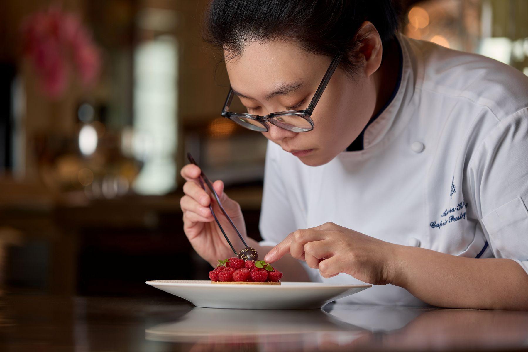 三款法式手工撻由Caprice才華洋溢的甜品主廚Astoria Koh匠心打造。