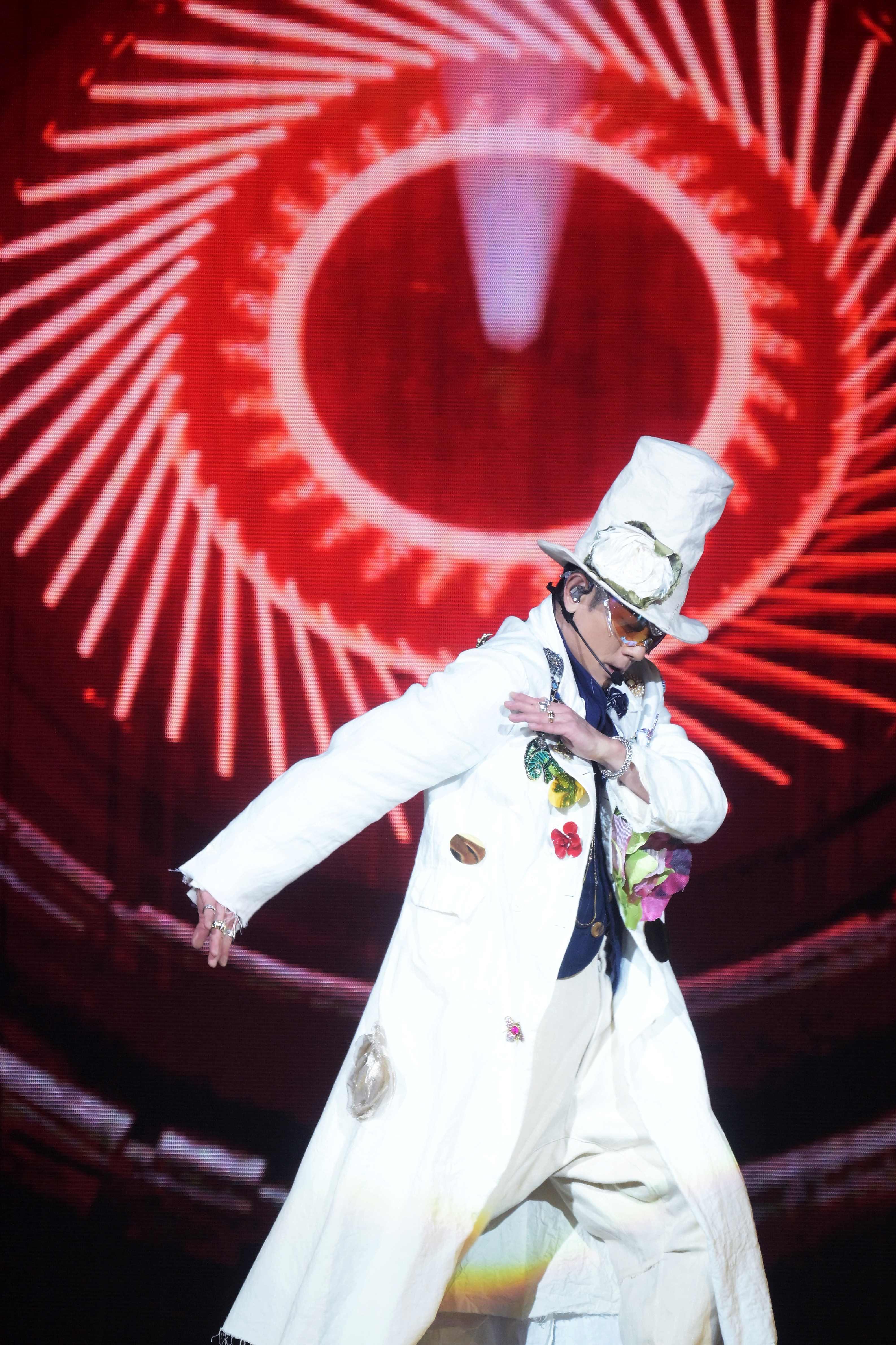 郭富城(城城)於澳門舉行兩場「夢幻舞林演唱會」壓軸篇,真情剖指舞蹈是自己的根,故仍堅持跳唱難度高快歌。